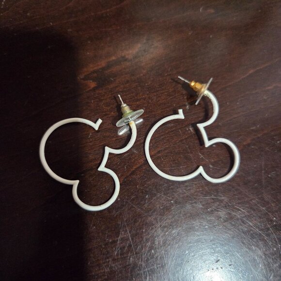 Four pairs Disney earrings - Picture 10 of 10